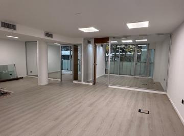Oficina comercial · 170m² · 1 Ambiente · 1 Cochera · Ambient Bureux - Categoria con Cochera y Seguridad 24hs. Rooftop.