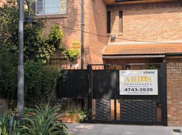 Casa · 87m² · 4 Ambientes · 1 Cochera · Casa Tipo Duplex en Venta Zona Olivos