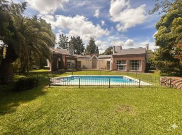 Casa · 155m² · 5 Ambientes · 2 Cocheras · Venta de Casa 5 Ambientes en Golfer´s Country Club