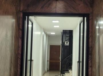 Oficina comercial de 3 ambientes, Retiro · Excel. Edif. Oficinas Fte. Bcón. Recep. + 2 Ampl. Despach. Bño. Compl. + Coc C - Anafe Electr.