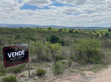 Terreno · 90000m² · Terreno en Villa Parque Siquiman