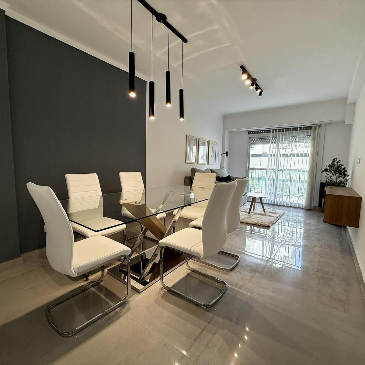 Depto 3 amb, 68m² con balcón saliente — Plaza Mitre