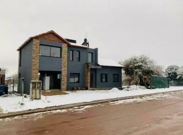frente de la casa · Casa - Villa Residencial Bela Vista