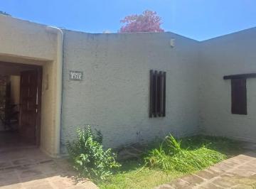 Casa · 277m² · 4 Dormitorios · 2 Cocheras · Casa en Villa Allende Golf