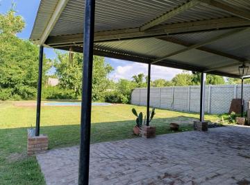 Casa de 2 ambientes, Carmen de Areco · A Excelente Valor!