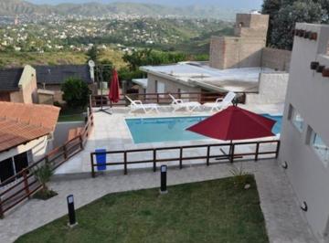 Casa · 278m² · 6 Ambientes · 5 Cocheras · Complejo de 5 Cabañas con Vista Al Lago – Villa Carlos Paz