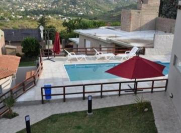 Casa · 278m² · 6 Ambientes · 5 Cocheras · Complejo Turistico con Vista Al Lago – Villa Carlos Paz