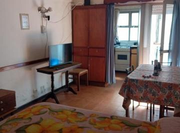 Departamento · 30m² · 1 Ambiente · Alquiler Estudiantes 2026/ Marzo a Diciembre - un Ambiente con Balcon - Plaza Colon