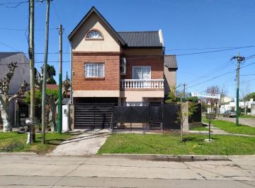 Departamento · 150m² · 4 Ambientes · 1 Cochera · Triplex - Ituzaingo Norte