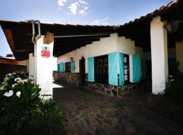 Casa de 7 ambientes, Tandil · Vendo Excelente Propiedad! Zona Parque Bicentenario