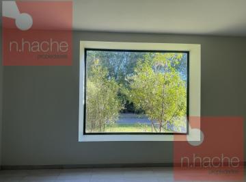 Casa · 750m² · 5 Ambientes · 1 Cochera · Casa en Venta B Sauces del Limay