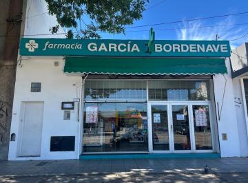 Local comercial · 211m² · 4 Ambientes · Local Mas Vivienda Tres Ambientes Sobre Av Jara