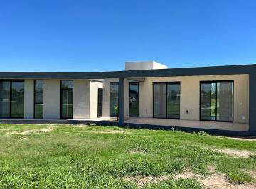 Casa · 160m² · 3 Ambientes · 2 Cocheras · Casa en Venta 2 Dorm. San Pablo Pilar Anticipo Financiacion Directa