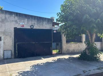 Casa · 90m² · 3 Ambientes · 1 Cochera · Casa en Venta - San Carlos