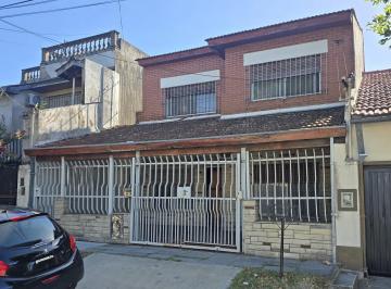 1 · Venta Casa 4 Ambientes en Boulogne