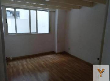 Departamento · 70m² · 3 Ambientes · Departamento en Venta - 2 Dorm. 1 Baño - Flores