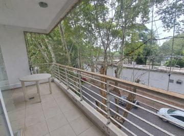 Balcón al frente. · Venta/permuta - Departamento de 1 Dormitorio, Cochera y Amenities. Echesortu, Rosario