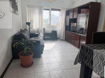 Departamento · 38m² · 2 Ambientes · 1 Cochera · 2 Amb en Venta en Caballito con Cochera