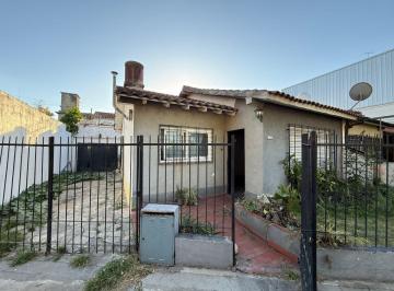 Casa de 4 ambientes, Morón · Casa a Reciclar en Venta Ubicada en Ituzaingo Sur