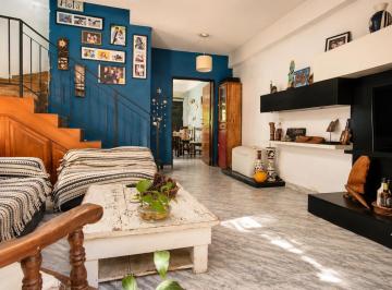 Casa · 115m² · 4 Ambientes · 1 Cochera · Casa en San Fernando