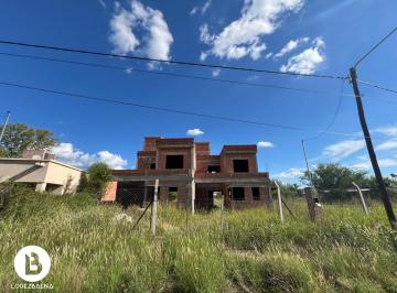 Casa · 398m² · 8 Ambientes · 2 Cocheras · Oportunidad de Inversión Venta Bloque de 2 Dúplex a Terminar en La Mejor Zona de Villa Dolores