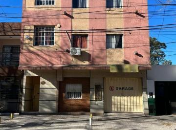 Casa · 214m² · 3 Ambientes · 1 Cochera · Venta Edificio con Unidades de 2 y 3 Ambientes, Local y Cocheras en Florencio Varela