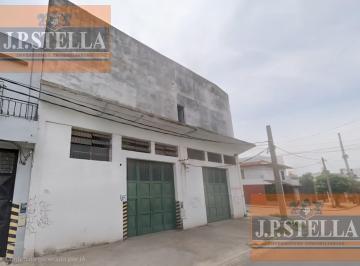 Bodega-Galpón · 1470m² · Galpón Industrial de Losa en Esquina 1470 m² en 2 Plantas - Villa Madero