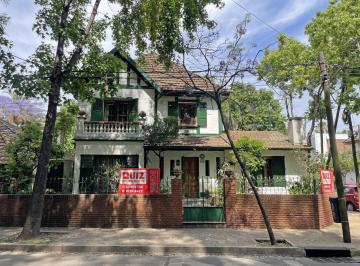 1 · Venta Casa de 6 Ambientes en Vicente López