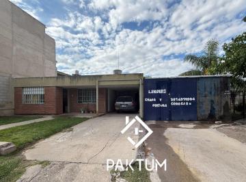 Foto · Venta de Casa Taller con Gran Terreno en B Estación Flores 659 m en Esquina