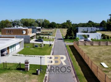 Terreno · 730m² · Venta Terreno Barrio Cerrado del Golf