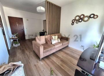 Departamento · 50m² · 3 Ambientes · Venta 3 Ambientes - Piso Alto - Muy Luminoso - Sobre Av Libertador Olivos