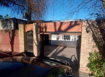 Casa de 4 ambientes, La Plata · Casa en Venta