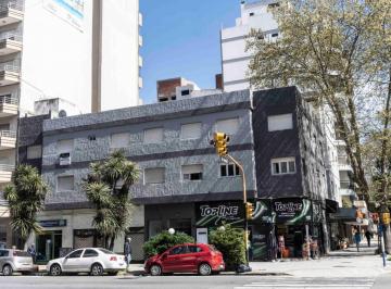 Departamento · 874m² · 22 Dormitorios · Venta. en Block. Hotel y 3 Locales. La Perla