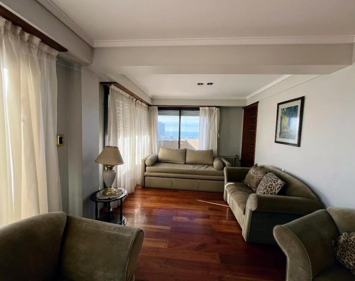 Departamento vista al mar C/ cochera — Plaza Colón
