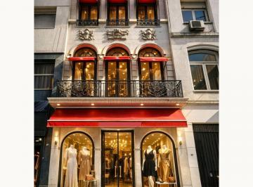Local comercial · 725m² · Local Comercial Peatonal Florida 900 Retiro Edificio Corporativo en Block en 3 Plantas
