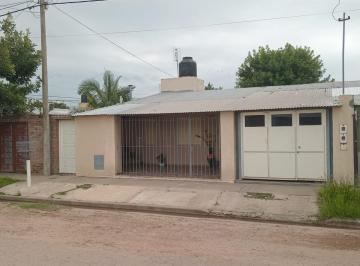 Casa · 200m² · 3 Ambientes · 1 Cochera · Casa Zona Norte