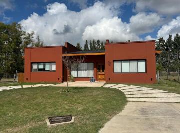 Casa · 220m² · 5 Ambientes · 4 Cocheras · Casa en Venta, 5 Ambientes, en Matisse, Campana, Gba Norte