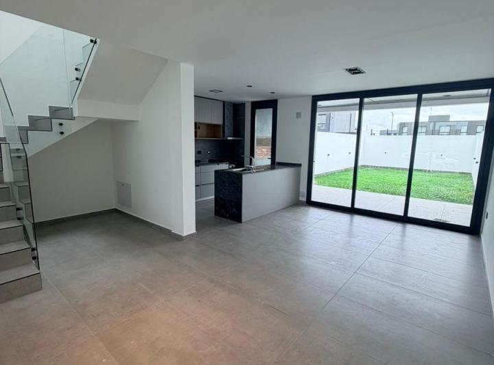Casa en venta en Campo Chico Urbanizacion Residencial · 5 ambientes