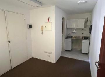 Oficina comercial · 70m² · 4 Ambientes · Oficina en Venta - 1 Baño - Retiro