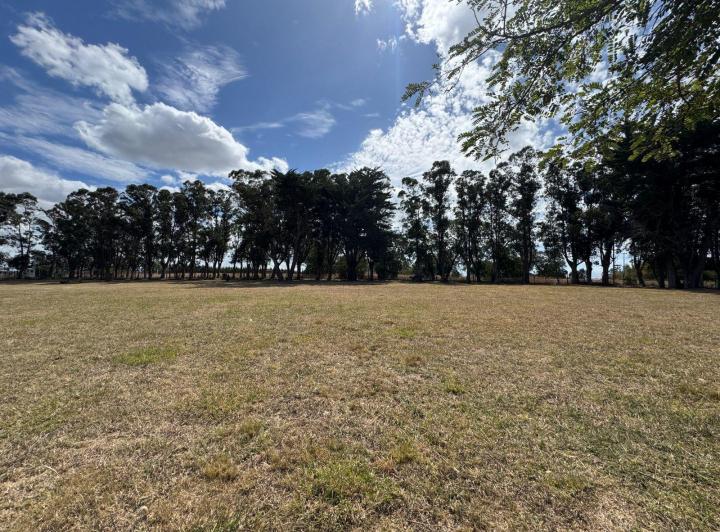 Terreno · 873m²