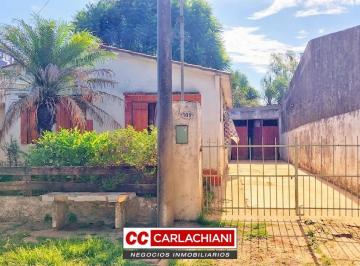 Casa · 78m² · 4 Ambientes · 1 Cochera · Casa en Las Rosas