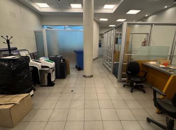Local comercial · 186m² · 1 Ambiente · Local