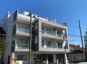 Departamento de 2 ambientes, Lomas de Zamora · Departamento 2 Ambientes con Balcón, Terraza y Cochera