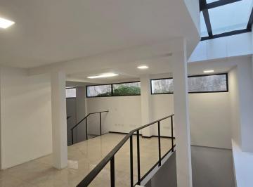 Oficina comercial · 100m² · 2 Ambientes · 2 Cocheras · Oficina en Pichincha