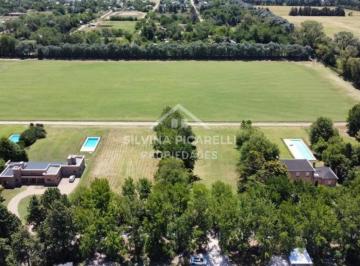 Terreno · 2465m² · Terreno Lote en Venta en La Cañada Polo Club, Luján, G. B. a. Zona Oeste