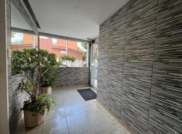 Departamento de 3 ambientes, Monte Castro · Departamento en Venta de Tres Ambientes con Cochera y Baulera en Monte Castro