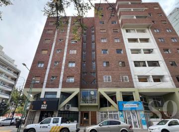 Departamento · 60m² · 3 Ambientes · 1 Cochera · En Alquiler Departamento 2 Dorm. con Cochera - Cipolletti Centro