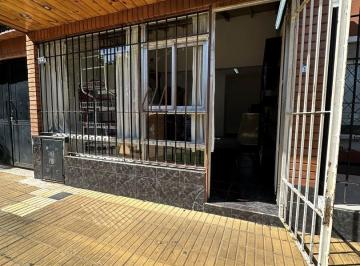 Local comercial · 38m² · Local en Alquiler en Lomas de Zamora, G. B. a. Zona Sur, Argentina