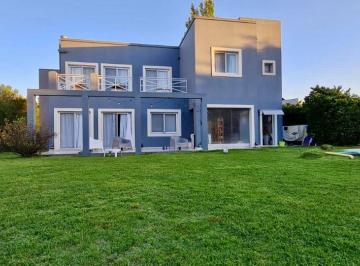 Casa de 5 ambientes, Berazategui · Atención Inversores - Casa a Reciclar - Excelente Ubicación.
