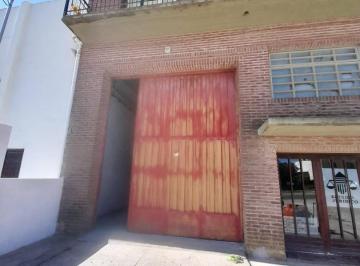 Bodega-Galpón · 300m² · Alquiler Galpon. 300 m²